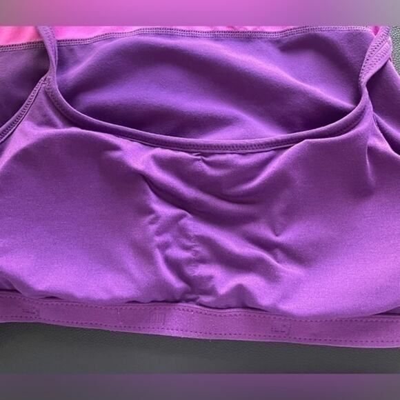 Lucy Tank Women’s Medium Purple and Pink Built in Sports Bra Lightweight - Picture 3 of 6